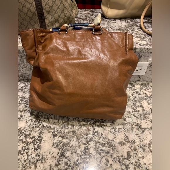 Brown leather Prada bag. - Picture 5 of 12
